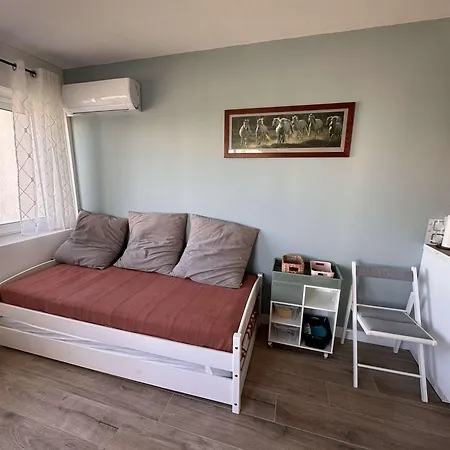 Apartment Bel Climatise 2 Pieces 4 Personnes Proche Au Grau-du-roi - Fr-1-731-134